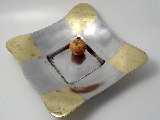 Quadratische Schale - A083